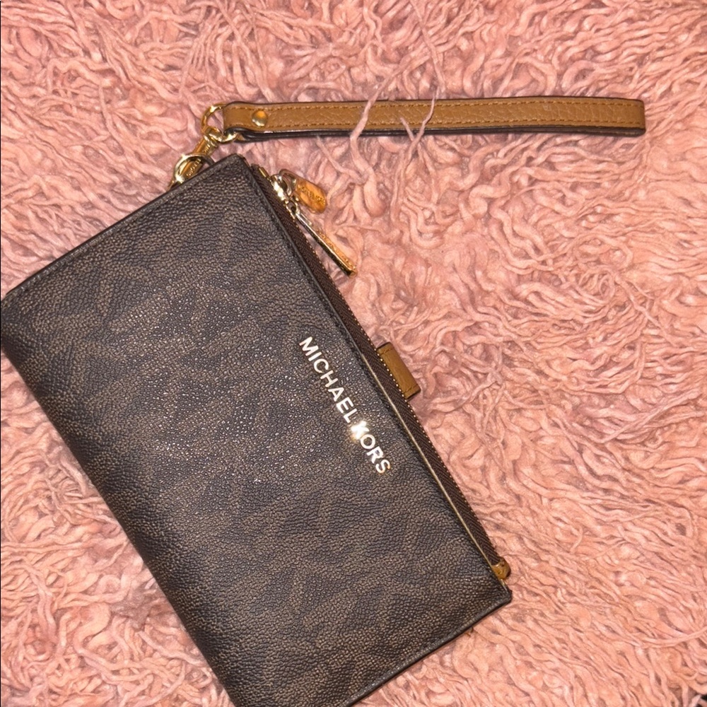 Michael Kors Black Wristlet Wallet